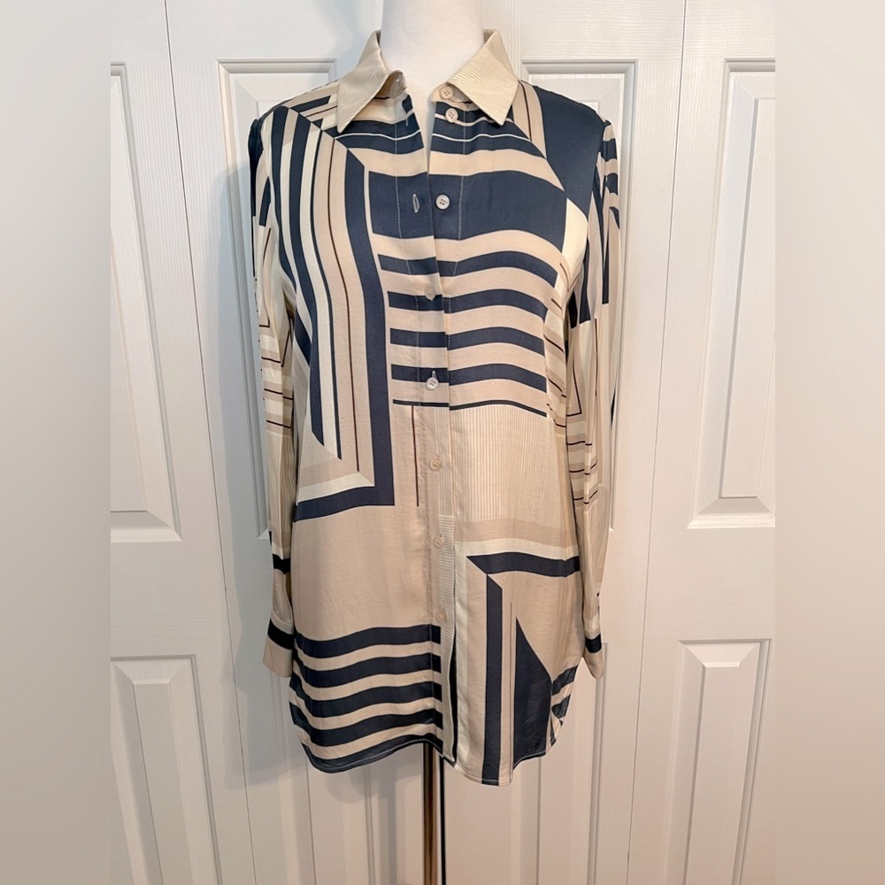 LAFAYETTE 148 NEW YORK Michelle Blue Cream Geometric Print Blouse Size Medium - Picture 3 of 10